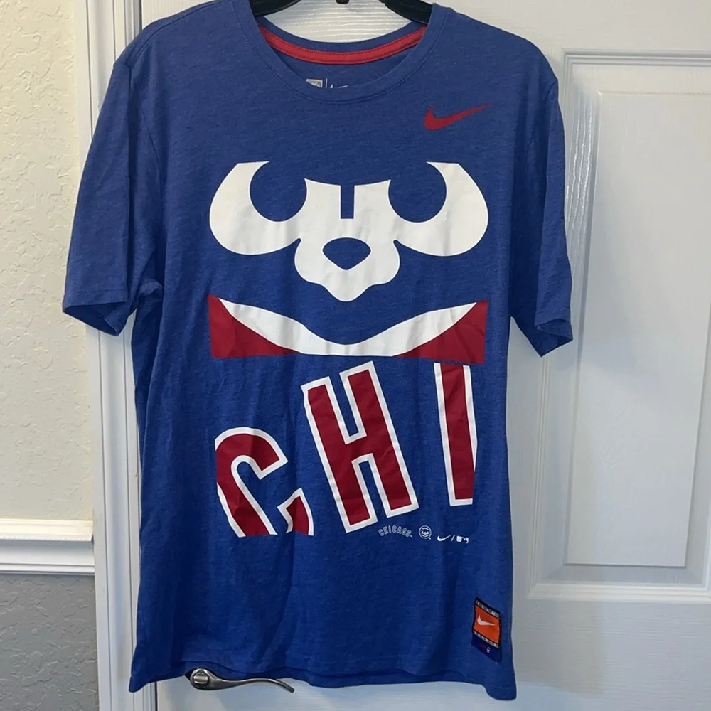 Nike Chicago Cubs Cooperstown Collection Logo Tri-Blend T-Shirt Men's Large